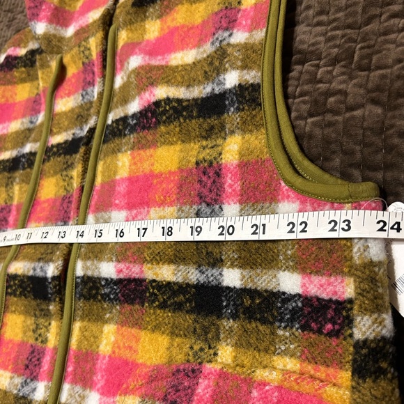 We The Free Wrapped Up Blanket Vest - Picture 10 of 10